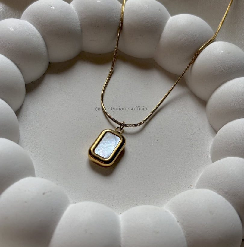 Emma chain