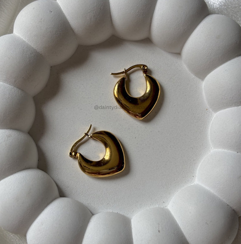 Simone Hoops