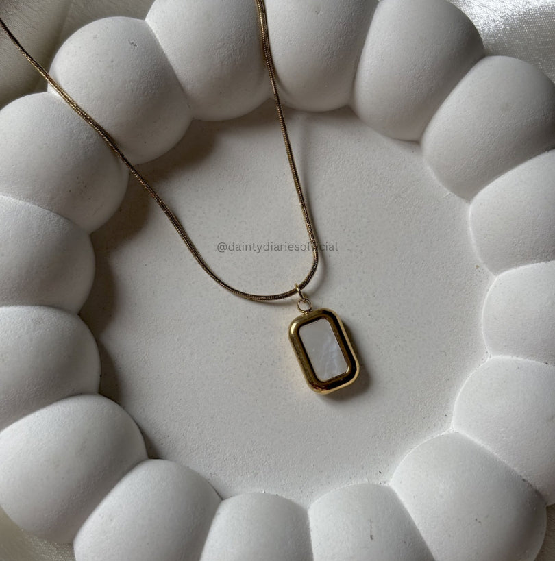 Emma chain