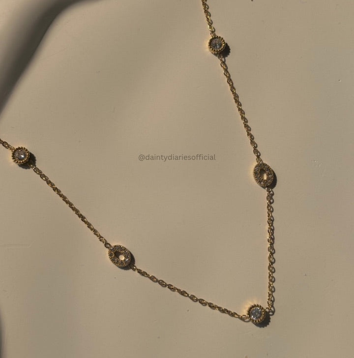 Lyla chain