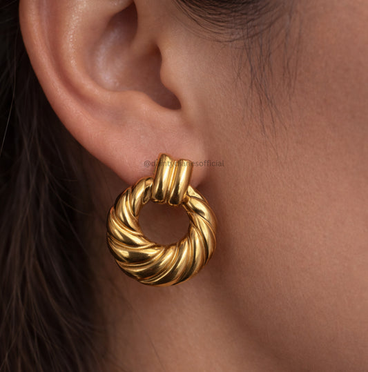 Natalia studs
