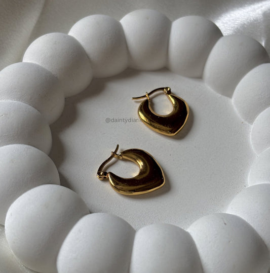 Simone Hoops
