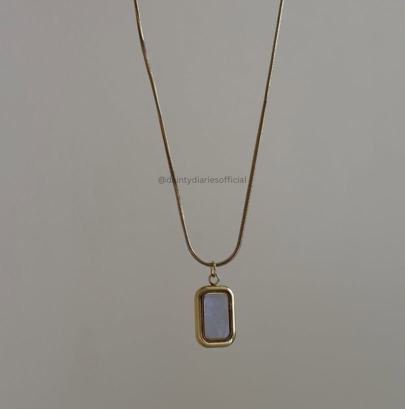 Emma chain