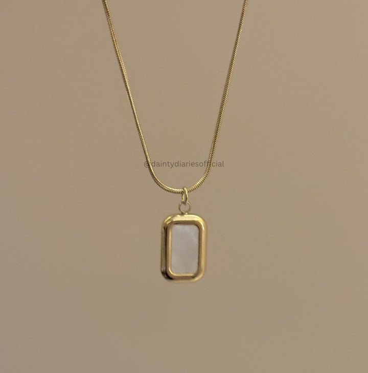 Emma chain