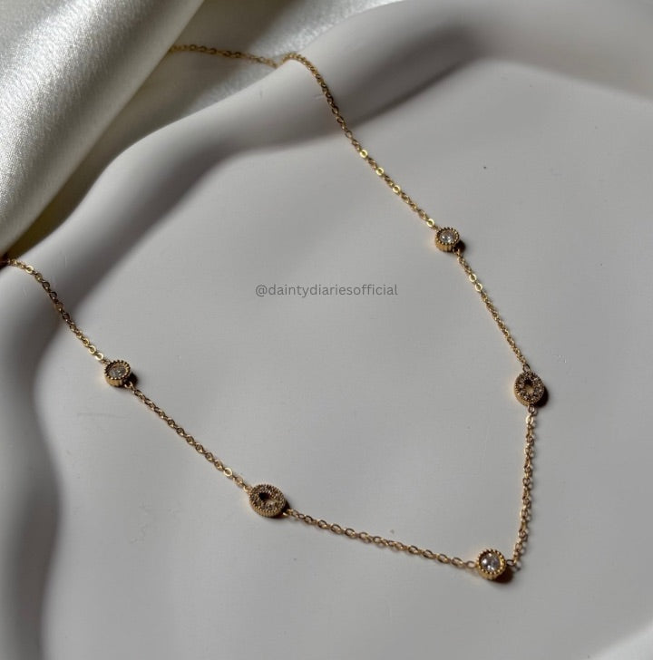 Lyla chain
