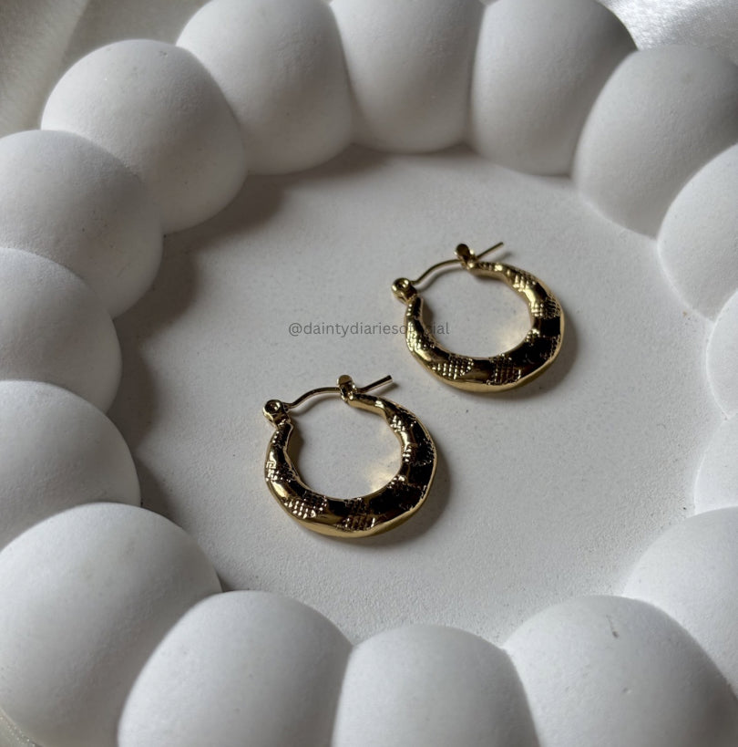 Stella Hoops