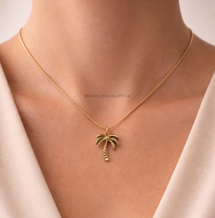 Seira Necklace